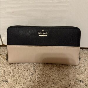 Kate Spade • Cameron Street Lacey Color Block Saffiano Leather Wallet